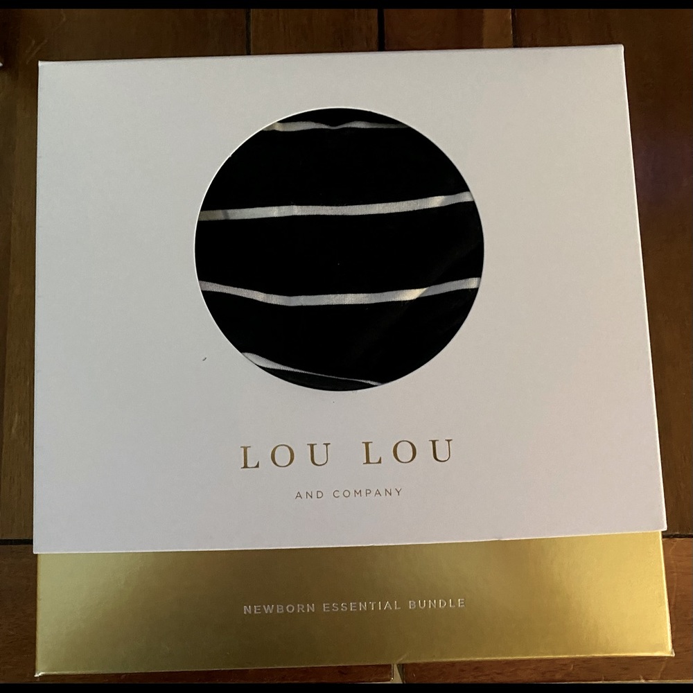 COPY - Lou Lou & Co Swaddle blanket